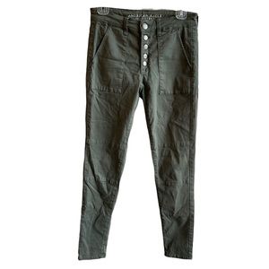 American Eagle green jeggings